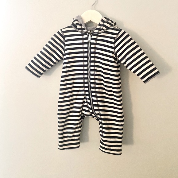 Hanna Andersson Reversible Baby Zip One Piece - Picture 1 of 5
